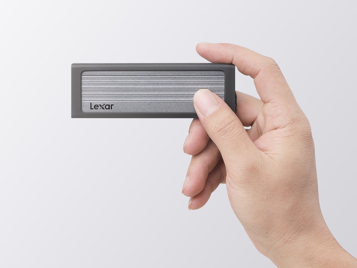 Dysk przenośny Lexar E6P Portable SSD - Grafika lifestyle