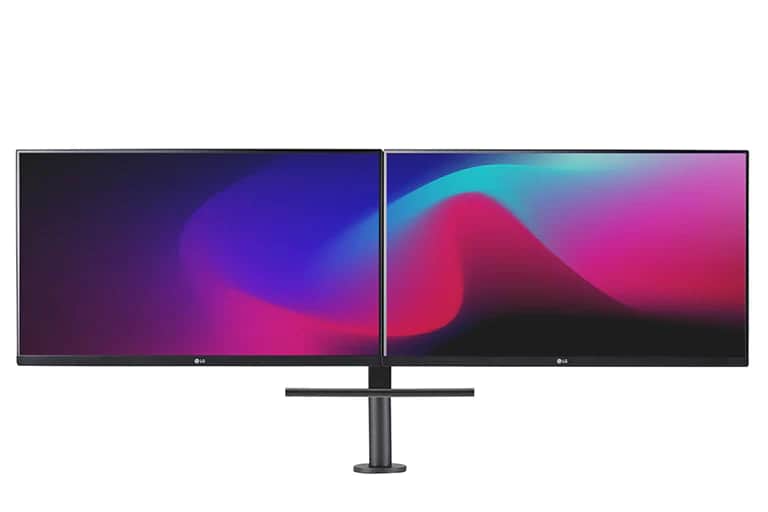 Dwa ekrany ustawione obok siebie