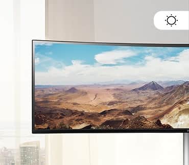 To jest scena w ciągu dnia. Ekran jest jaśniejszy niż w nocy.