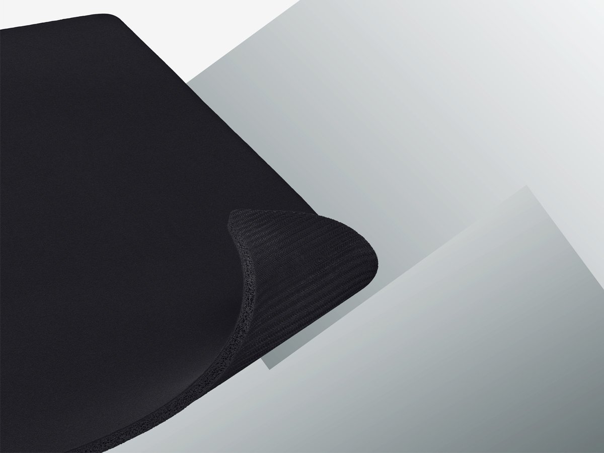 Logitech G740 powierzchnia