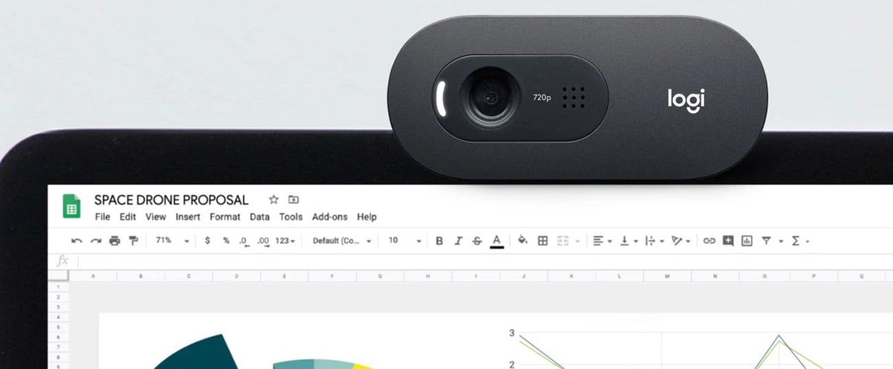 Kamera internetowa Logitech C505e - Zamontowana na ramce laptopa