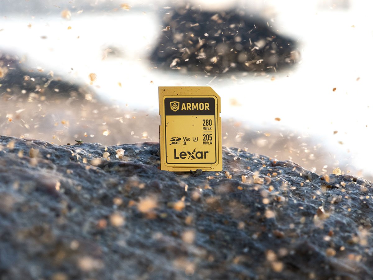 Karta pamięci Lexar 128GB SDXC ARMOR Gold UHS-II U3 V60 IP68 Stainless Steel