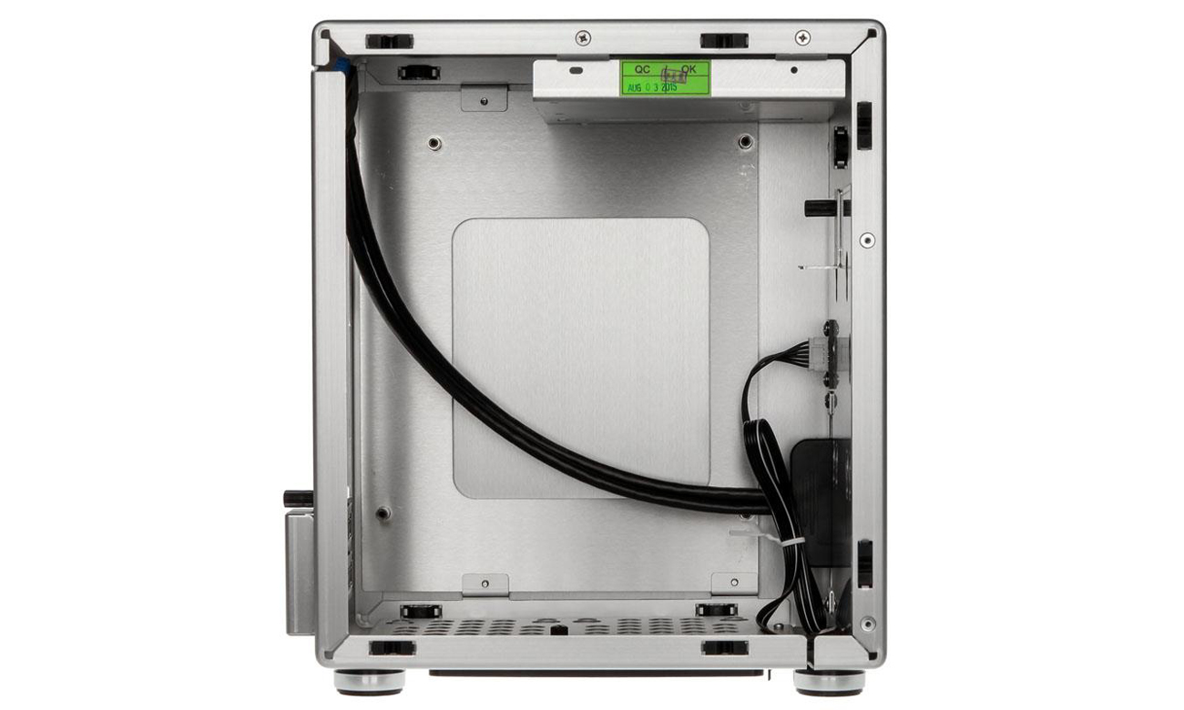 Obudowa do komputera Lian Li PC-Q21A konfiguracja wydajne podzespoły komponenty płyta główna ATX microATX karty graficzne chłodzenie