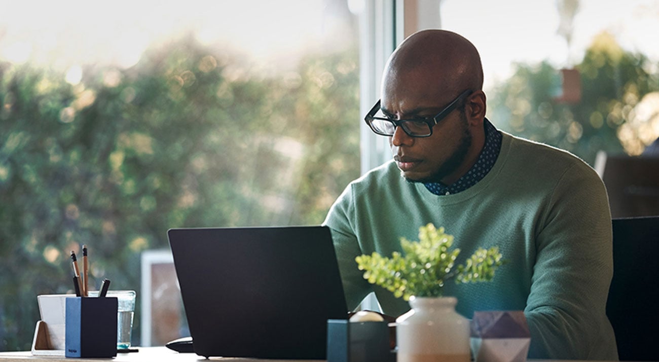 Microsoft 365 Business Standard bezpieczny program biurowy