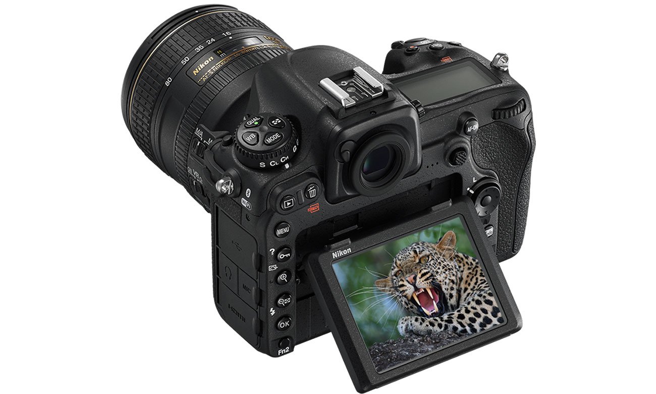 Nikon D500 Widok z tyłuWyświetlacz