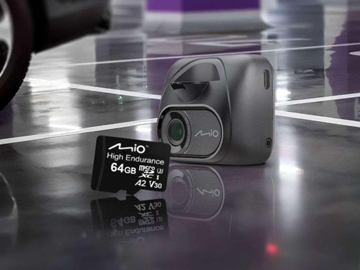 Karta pamięci microSDXC Mio 64 GB High Endurance - Grafika lifestyle