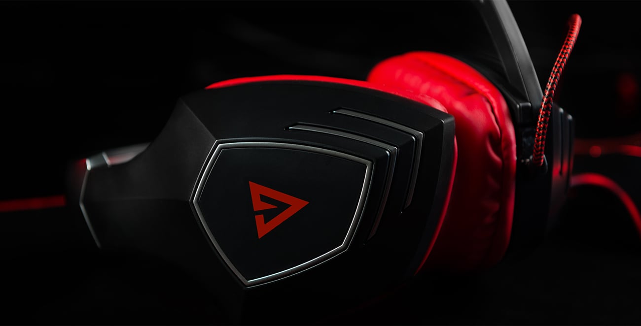 MODECOM MC 831 RAGE RED