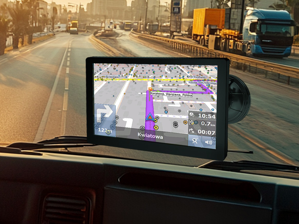 Nawigacja GPS MODECOM FreeWAY CX 9.0 - Grafika lifestyle