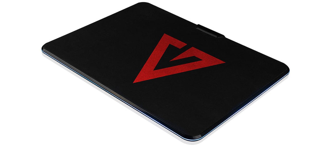 MODECOM Volcano Rift RGB Kluczowe Cechy