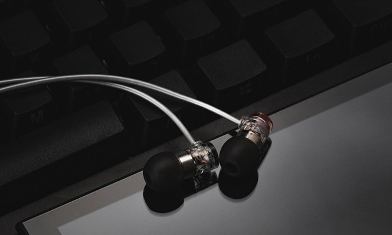 Dynamische In-Ear-Monitore Moondrop Quarks - Lifestyle-Grafik