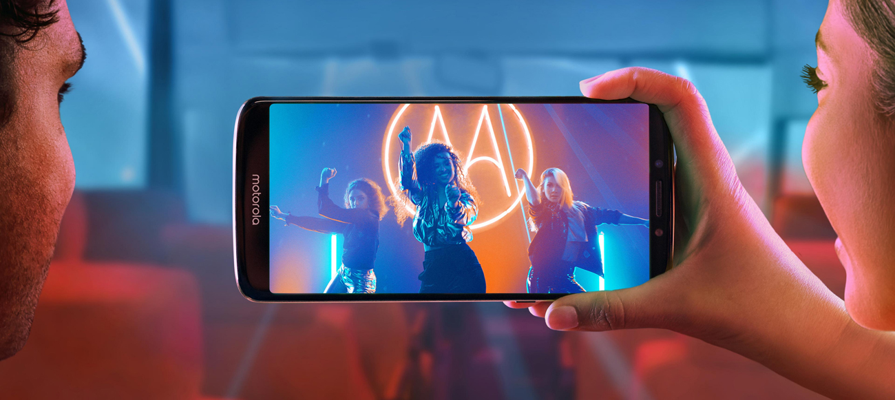 Motorola Moto E5 ekran maxvision 5,7
