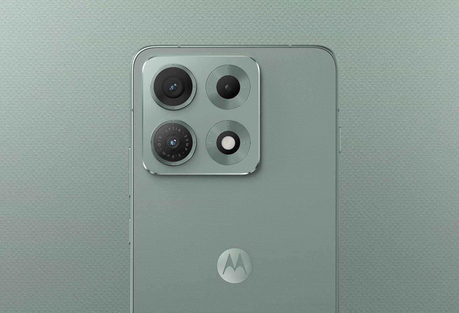 Tył smartfona Motorola edge 70 max w odcieniu Aqua Grey