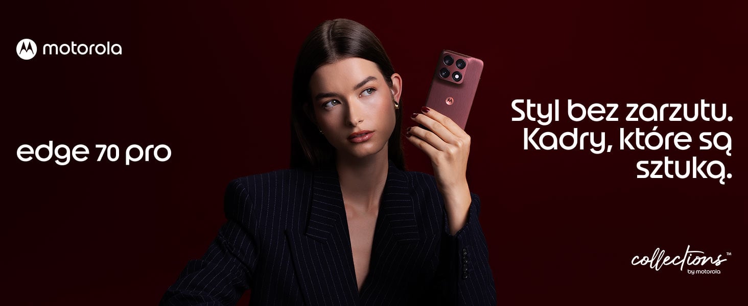 Kobieta trzymająca smartfon Motorola edge 70 pro w kolorze bordowym na ciemnym tle.