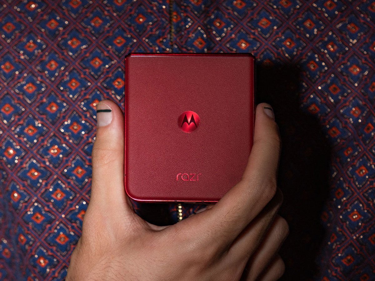 motorola razr 60 ultra 5G Rio Red prezentacja produktu