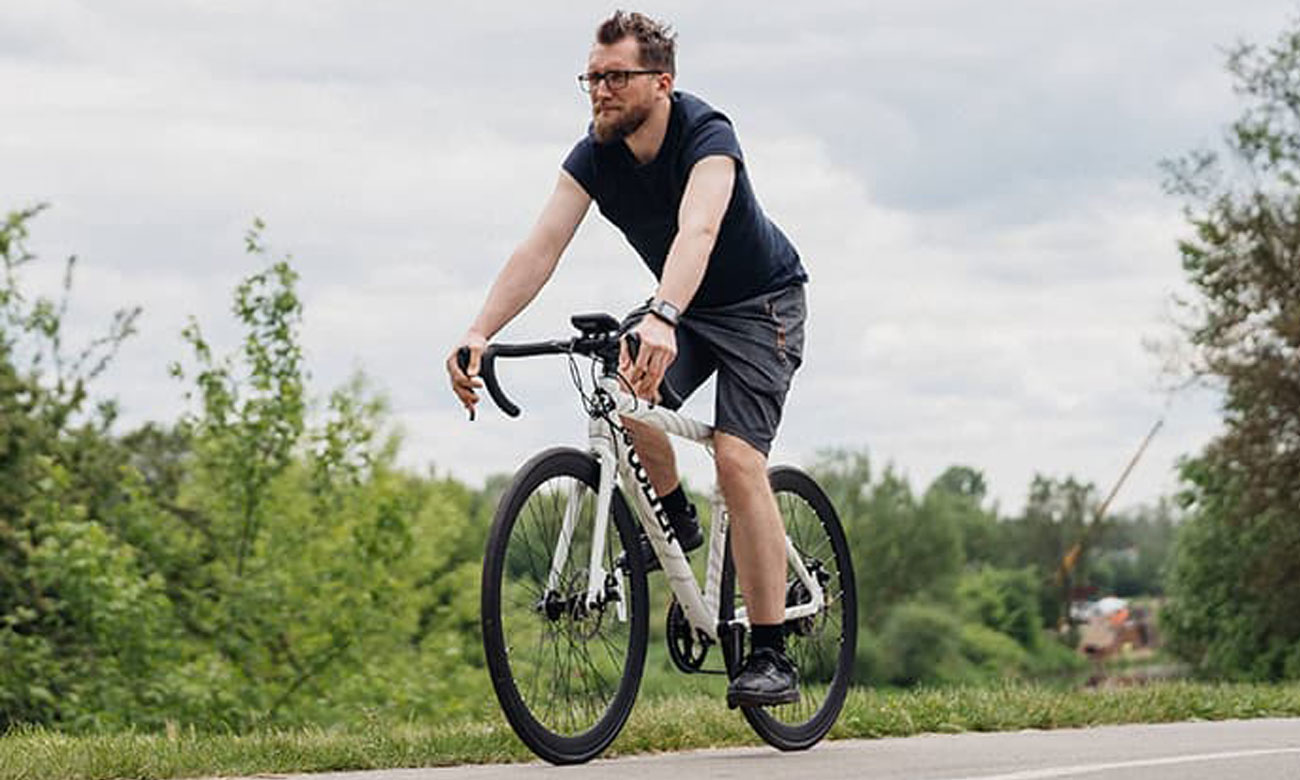 Rower elektryczny Motus Oolter Torm-S White+ - Silnik o mocy 250 W