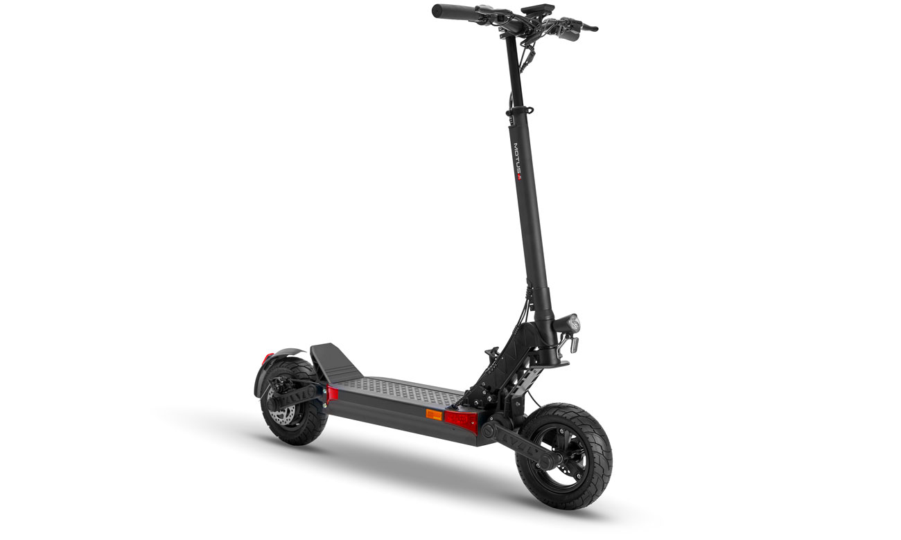 Hulajnoga elektryczna Motus PRO10 2022 - Widok od przodu pod kątem
