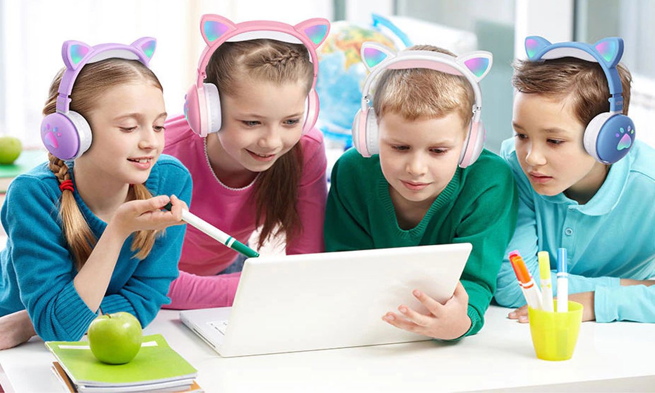 Bezprzewodowe słuchawki nauszne dla dzieci Mozos Kid Dog - Grafika lifestyle