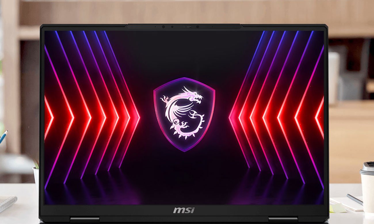 Екран MSI Raider 18