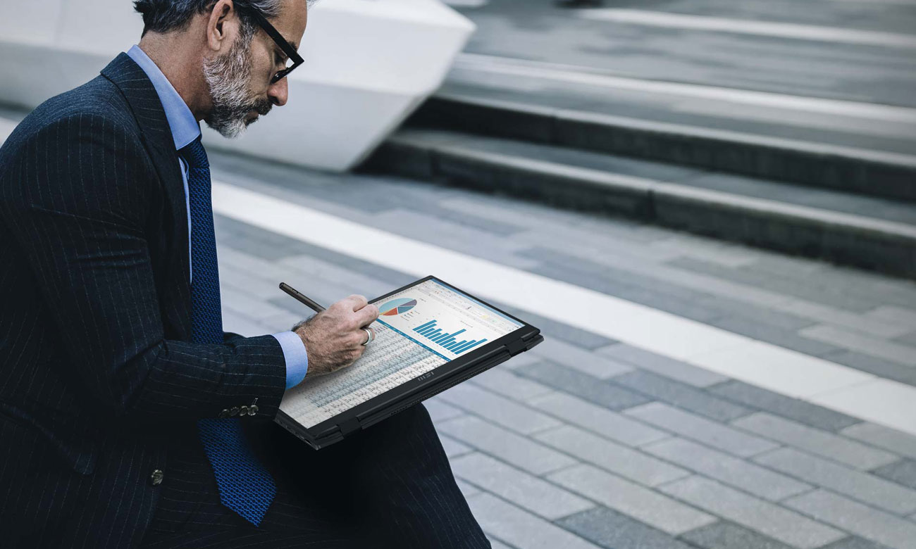 MSI Summit E16 Flip ekran