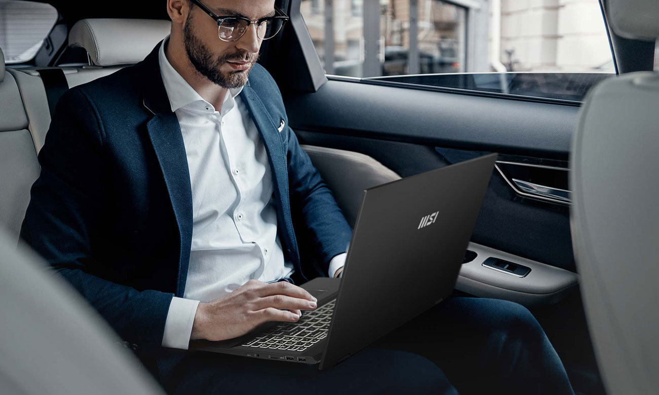 MSI Summit E16 Flip obudowa