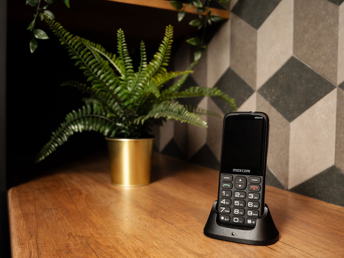 Maxcom MM 445 4G przód