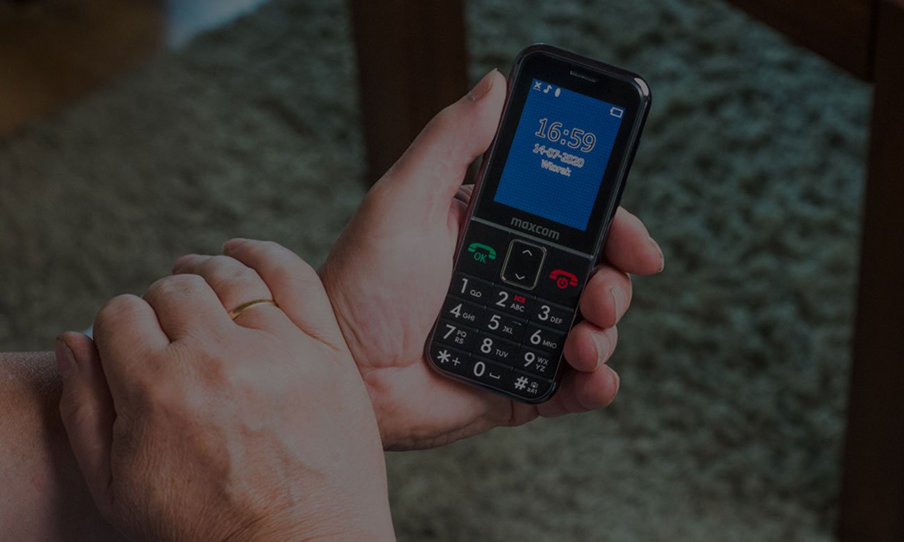 Maxcom MM 735 telefon