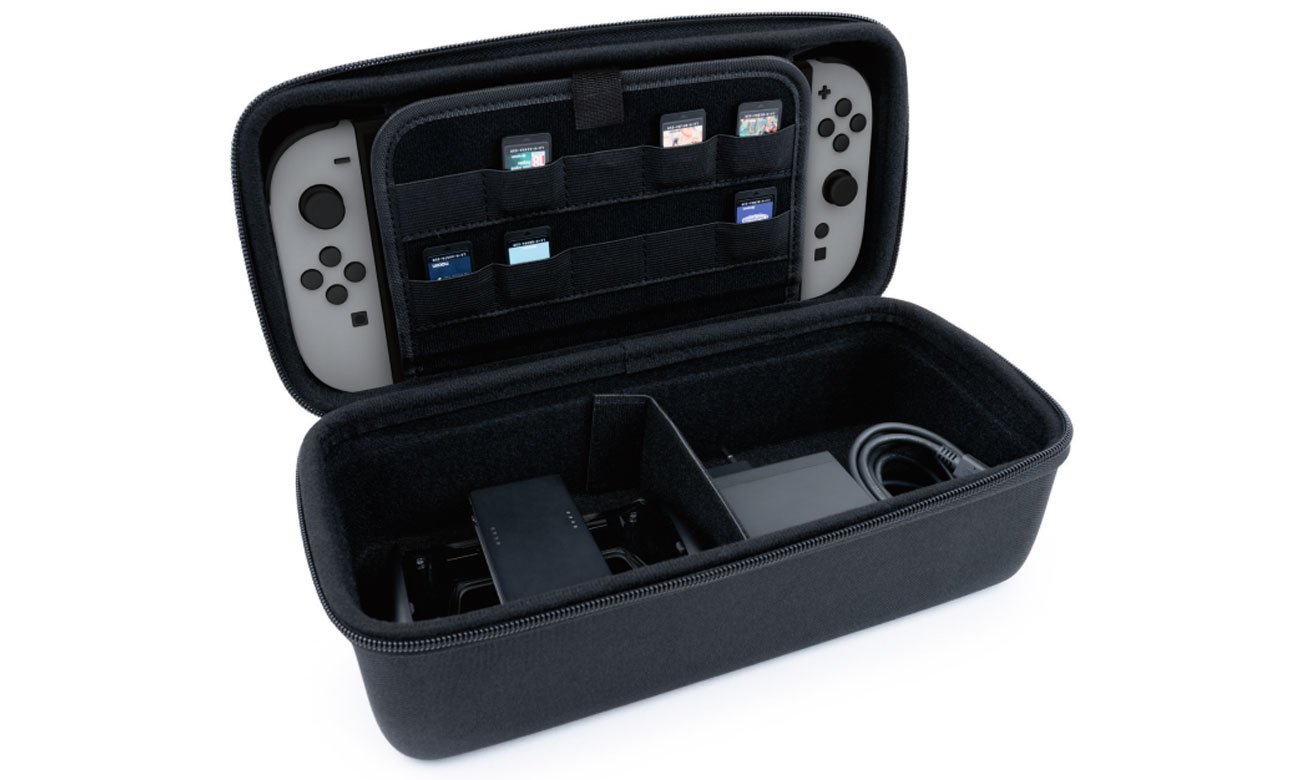 Etui Nacon do konsoli Nintendo Switch 2 Czarne - Widok wnętrza z akcesoriami