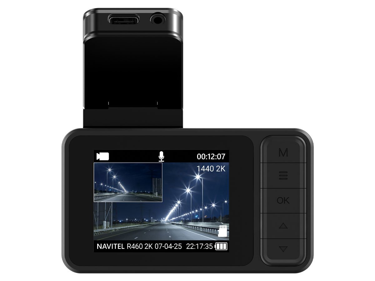 Navitel R460 Dual 2K - Widok od tyłu kamery głównej