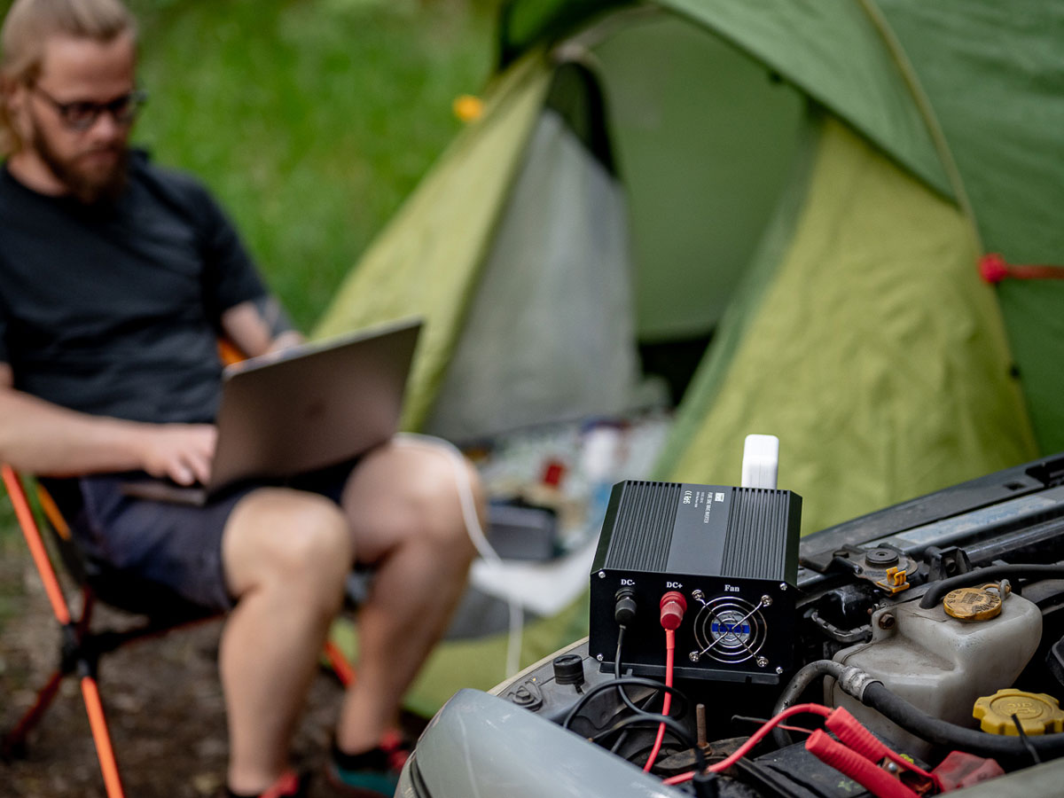 Newell Przetwornica napięcia z czystą sinusoidą 12V/230V/1000W