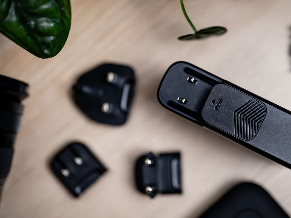 Newell Ładowarka sieciowa z zestawem adapterów GaN Tech T-power 140
