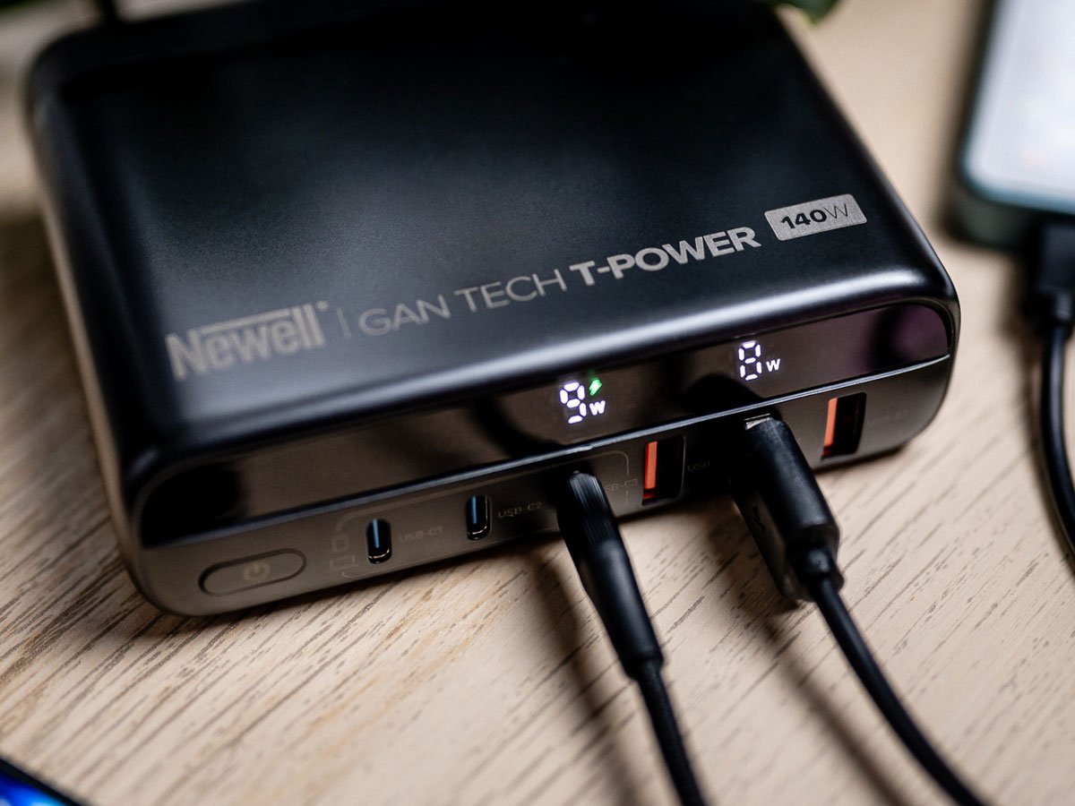Newell Ładowarka sieciowa z zestawem adapterów GaN Tech T-power 140