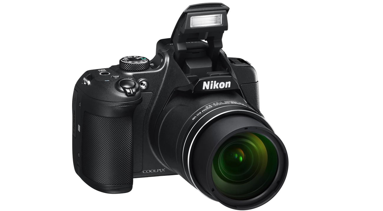 Nikon Coolpix B700