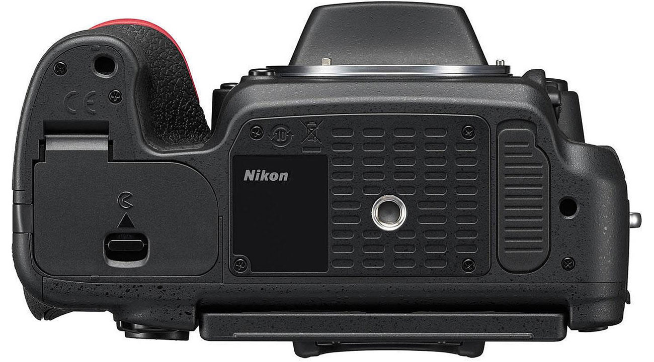Nikon D750 body widok od spodu gwint