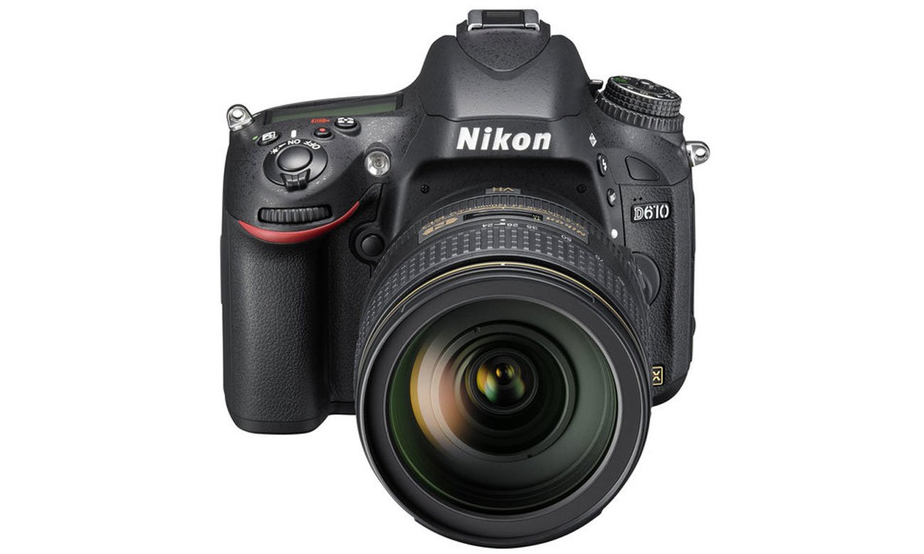 Nikon-D610-czarny AF-S-24-85 widok z przodu obiektyw