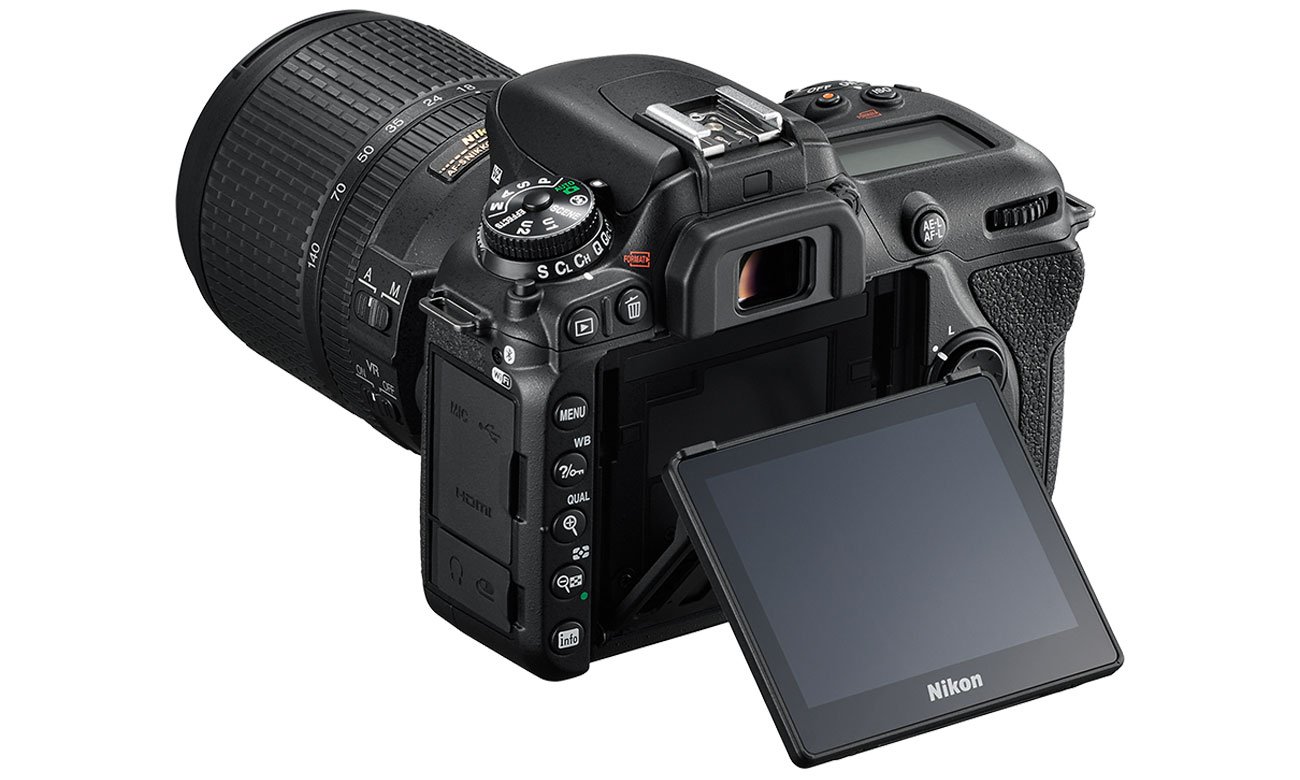 Nikon D7500 AF S DX 18 105 Плаваючий дисплей