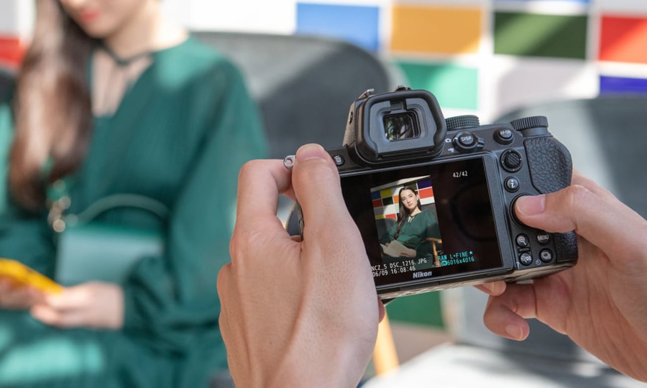 Nikon-VOA040K006