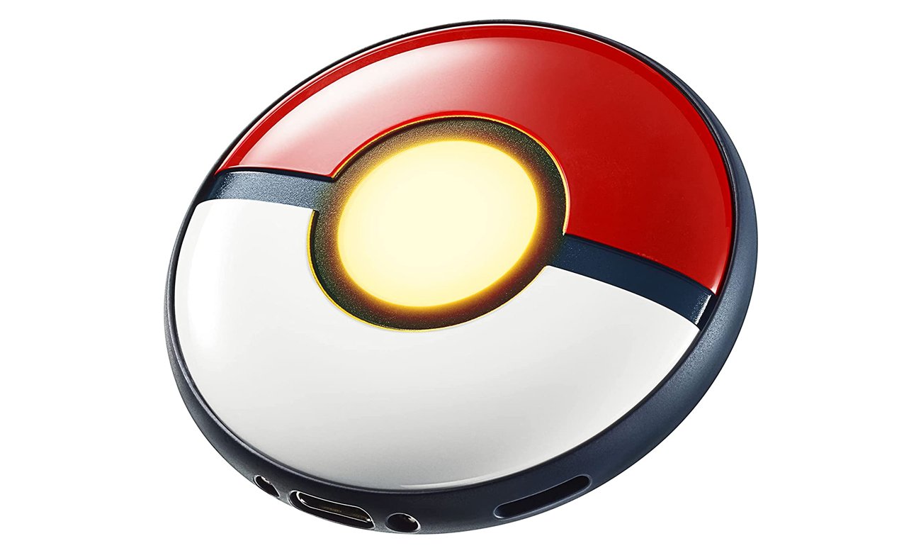Nintendo Pokémon Go Plus + - Widok od przodu pod kątem