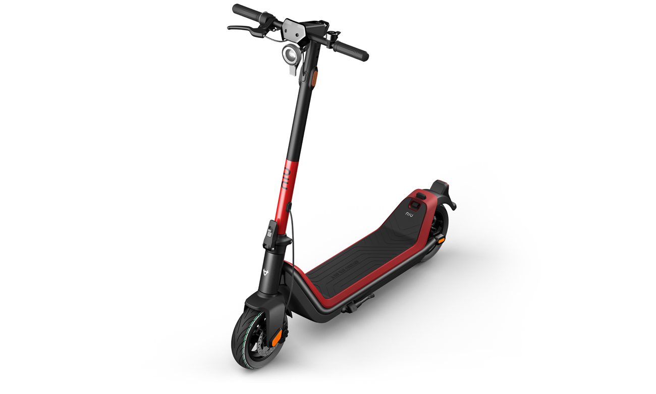 Hulajnoga elektryczna NIU KQi3 Sport Czerwona - Widok od przodu pod kątem