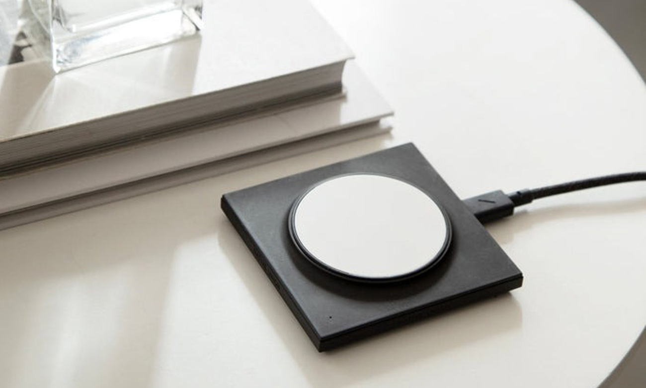 Native Union Drop Magnetic Wireless charger black