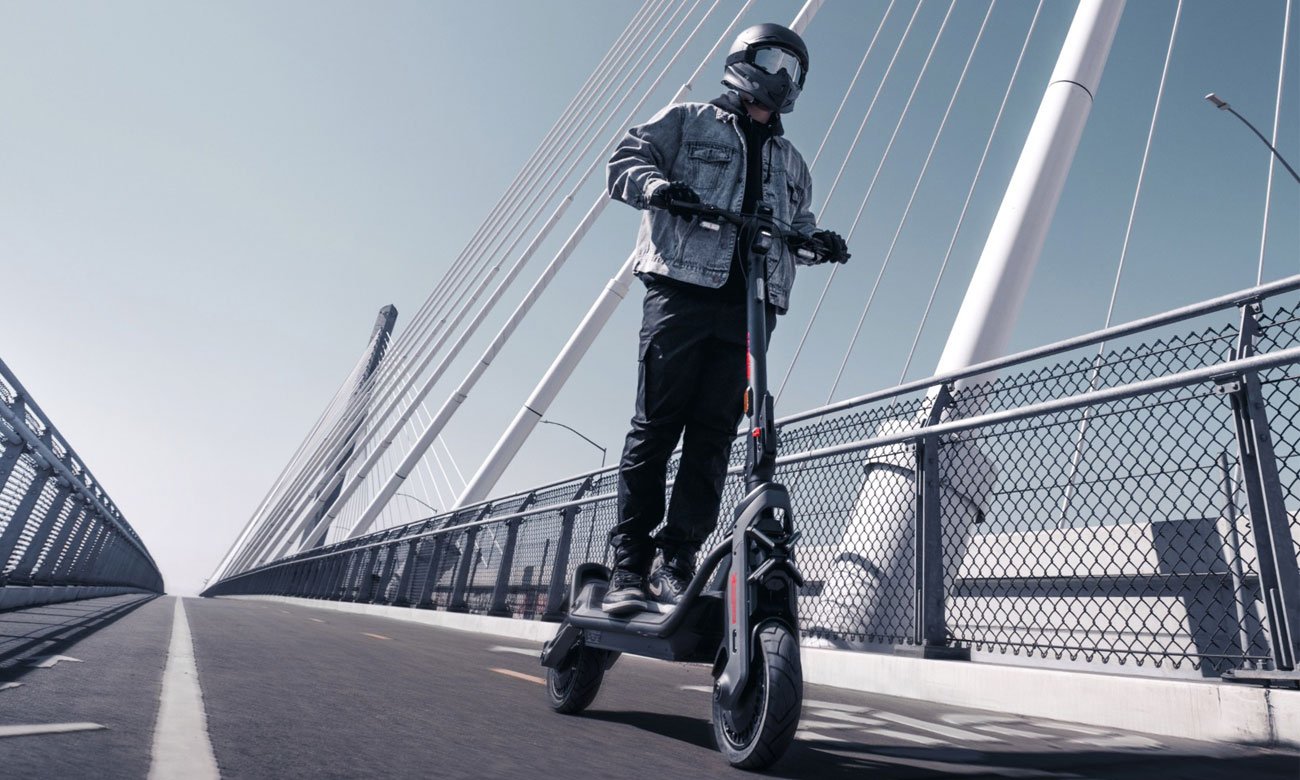 Hulajnoga elektryczna Segway-Ninebot GT3 D - Grafika lifestyle