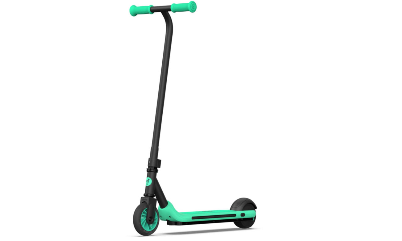 Hulajnoga elektryczna Ninebot eKickScooter ZING A6 - Widok z przodu pod kątem