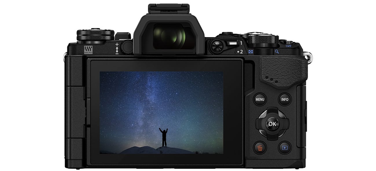 Olympus OM-D E-M5 II Pancake Kit czarny + 14-42 EZ