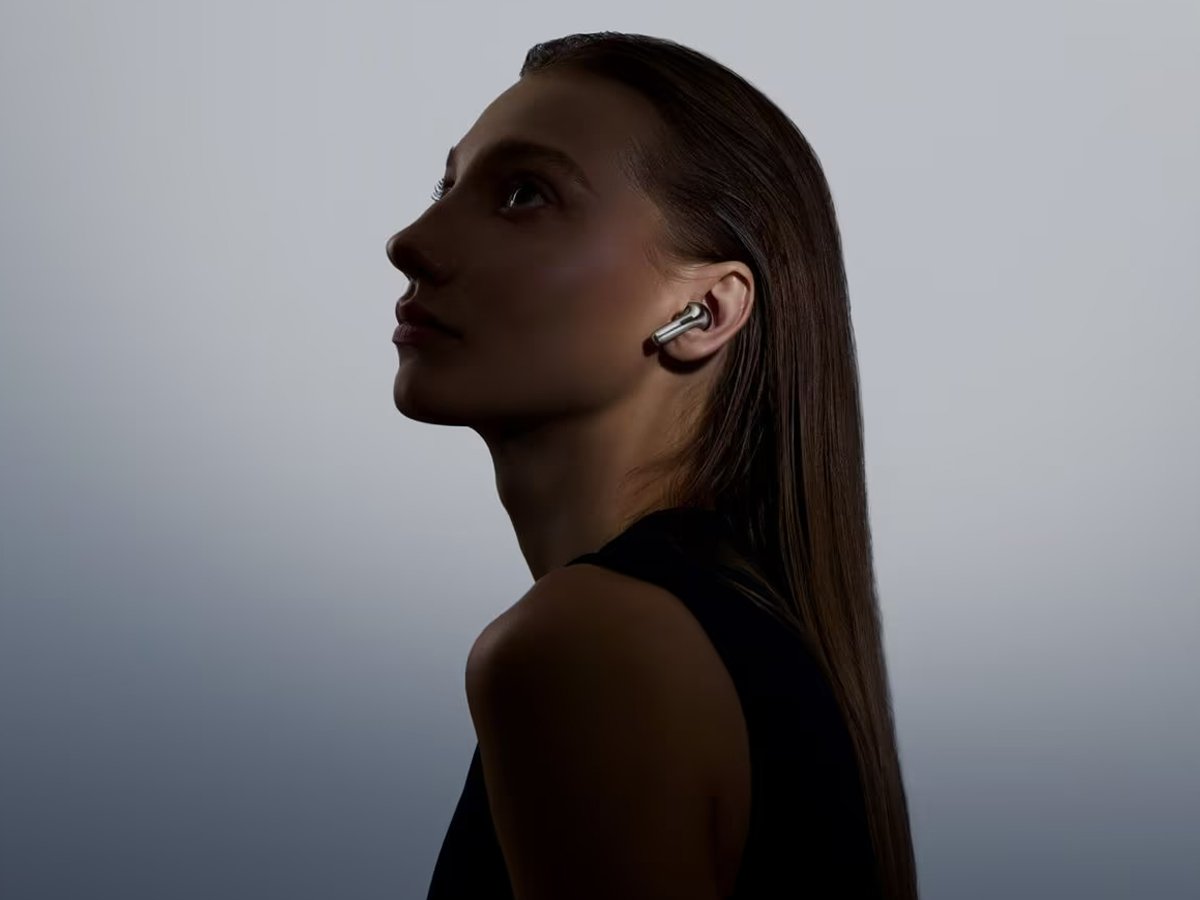 OnePlus Buds Pro 3 słuchanie