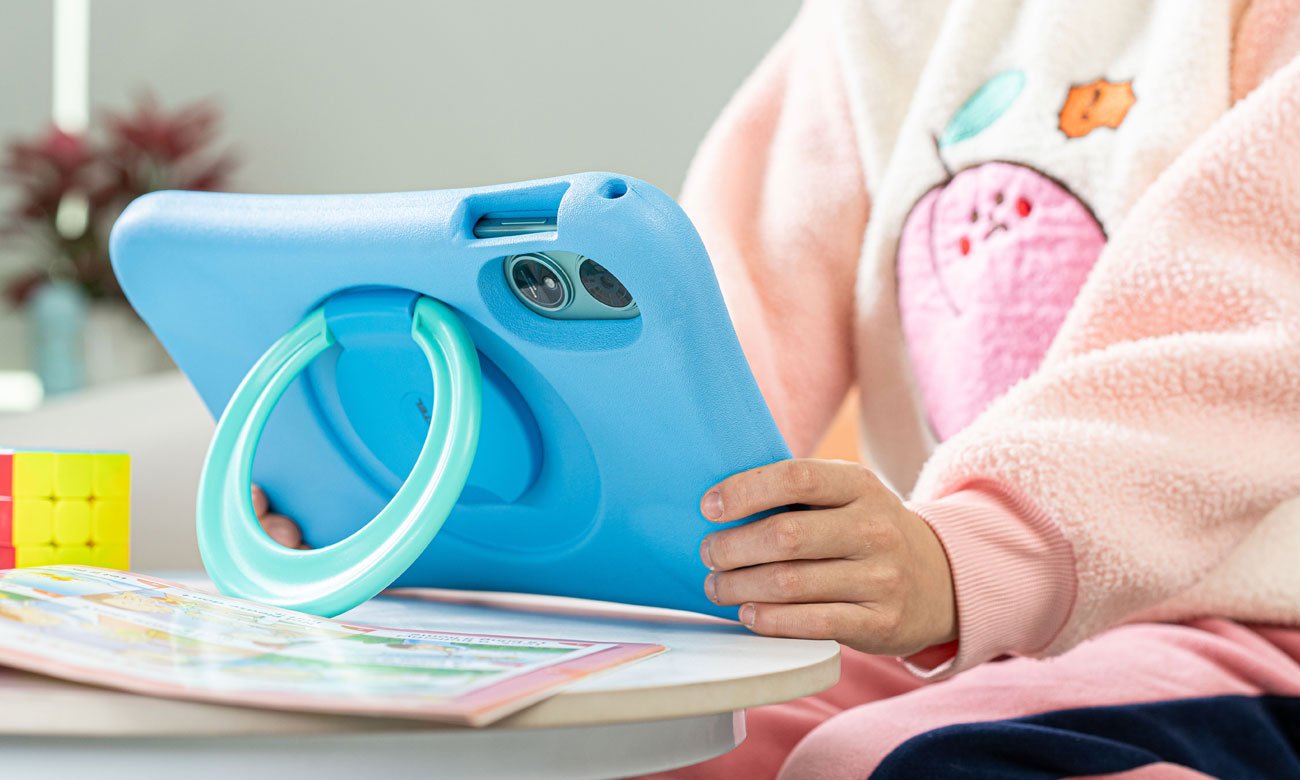 OUKITEL OT6 Kids podpórka w laptopie