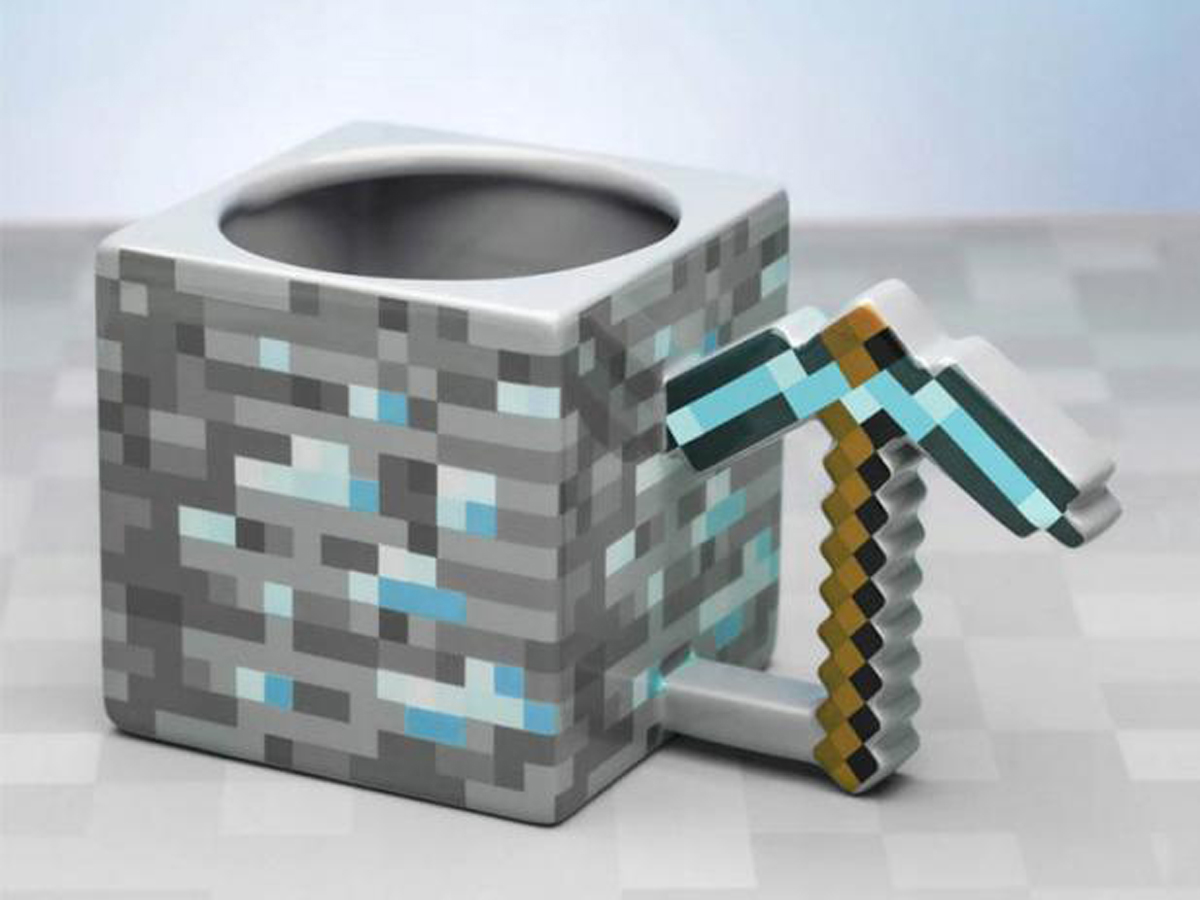 Kubek 3D Paladone Minecraft kilof - Grafika z tłem