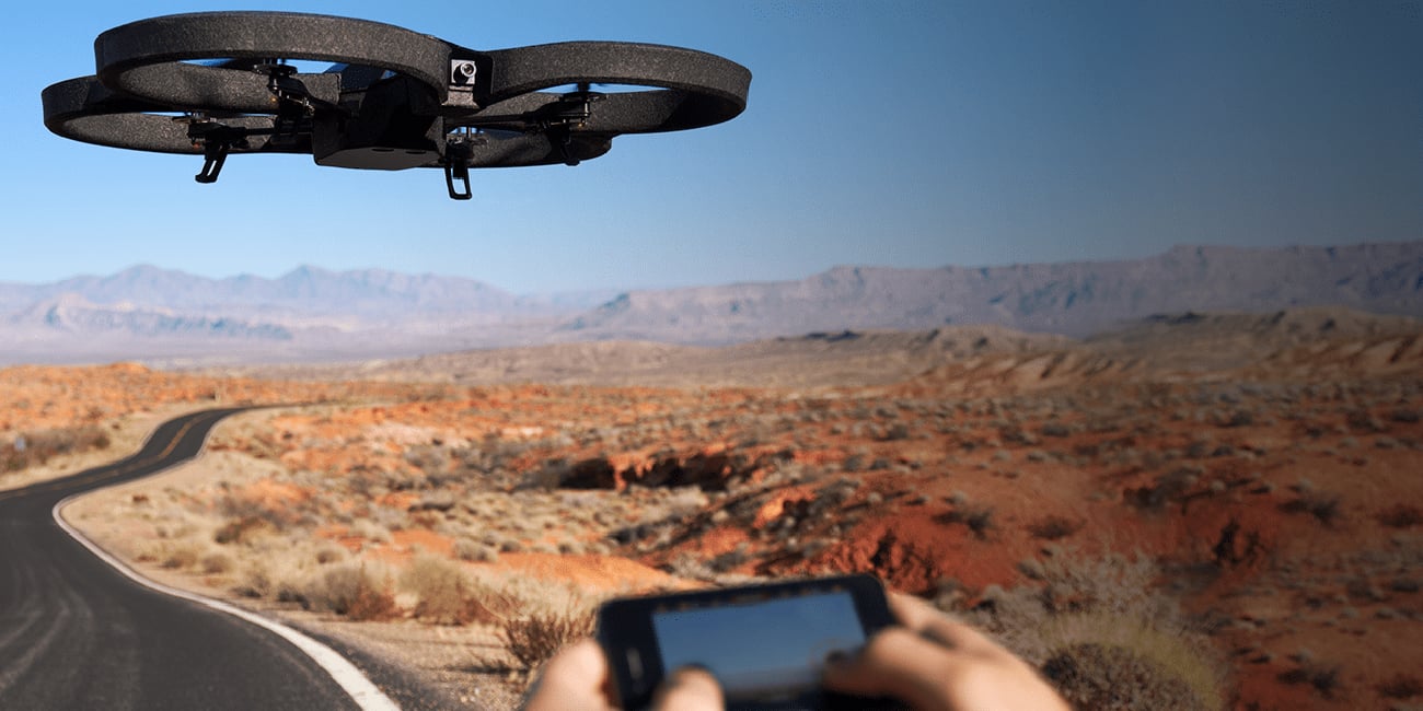 Dron Parrot AR.Drone 2.0 Power Edition 36 minut lotu