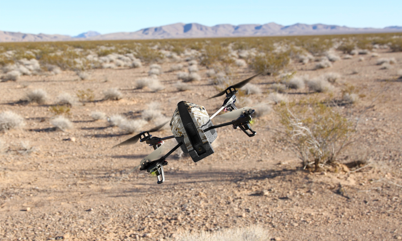 Dron Parrot AR.Drone 2.0 PF721840BI