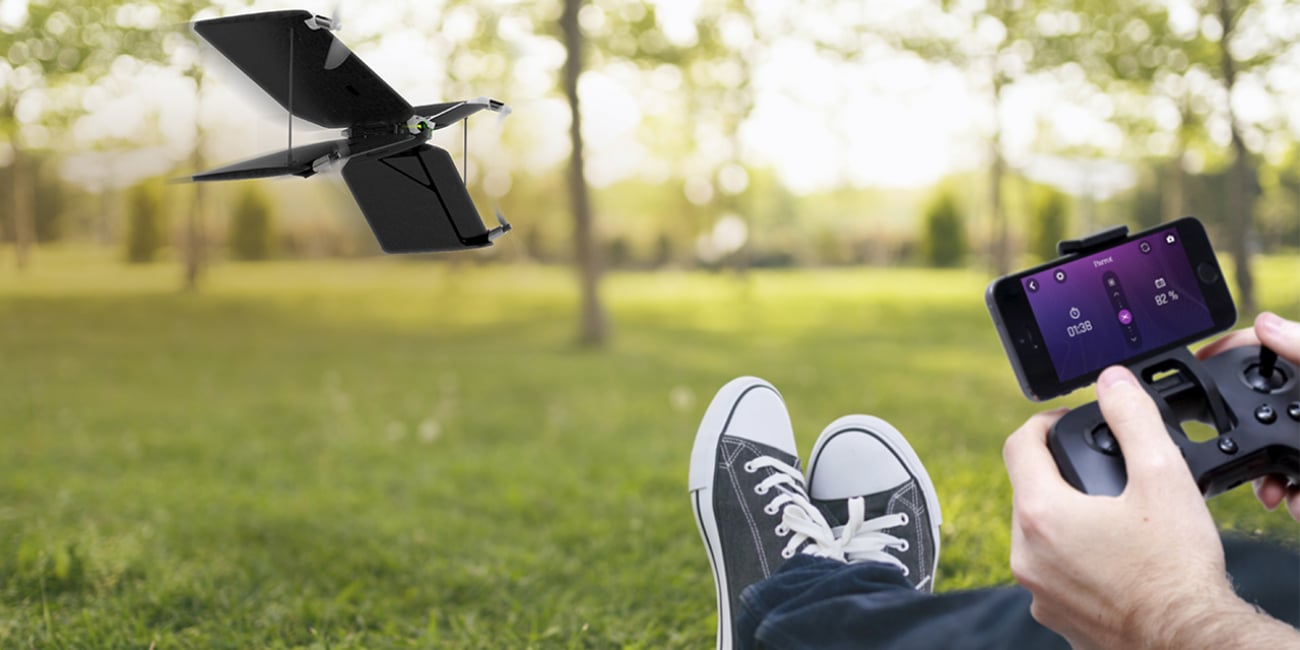 Dron Parrot Swing + kontroler Pionowy start