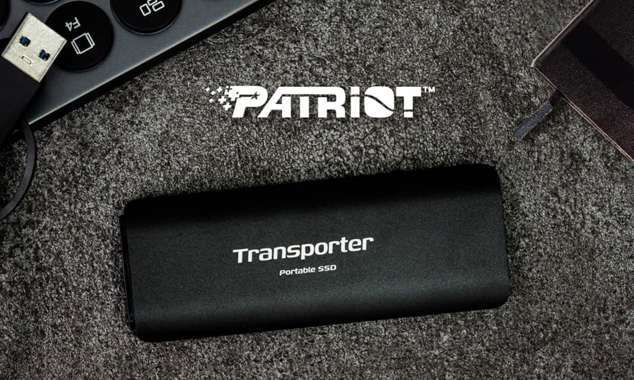 Dysk zewnętrzny SSD Patriot Transporter Portable SSD - Grafika lifestyle