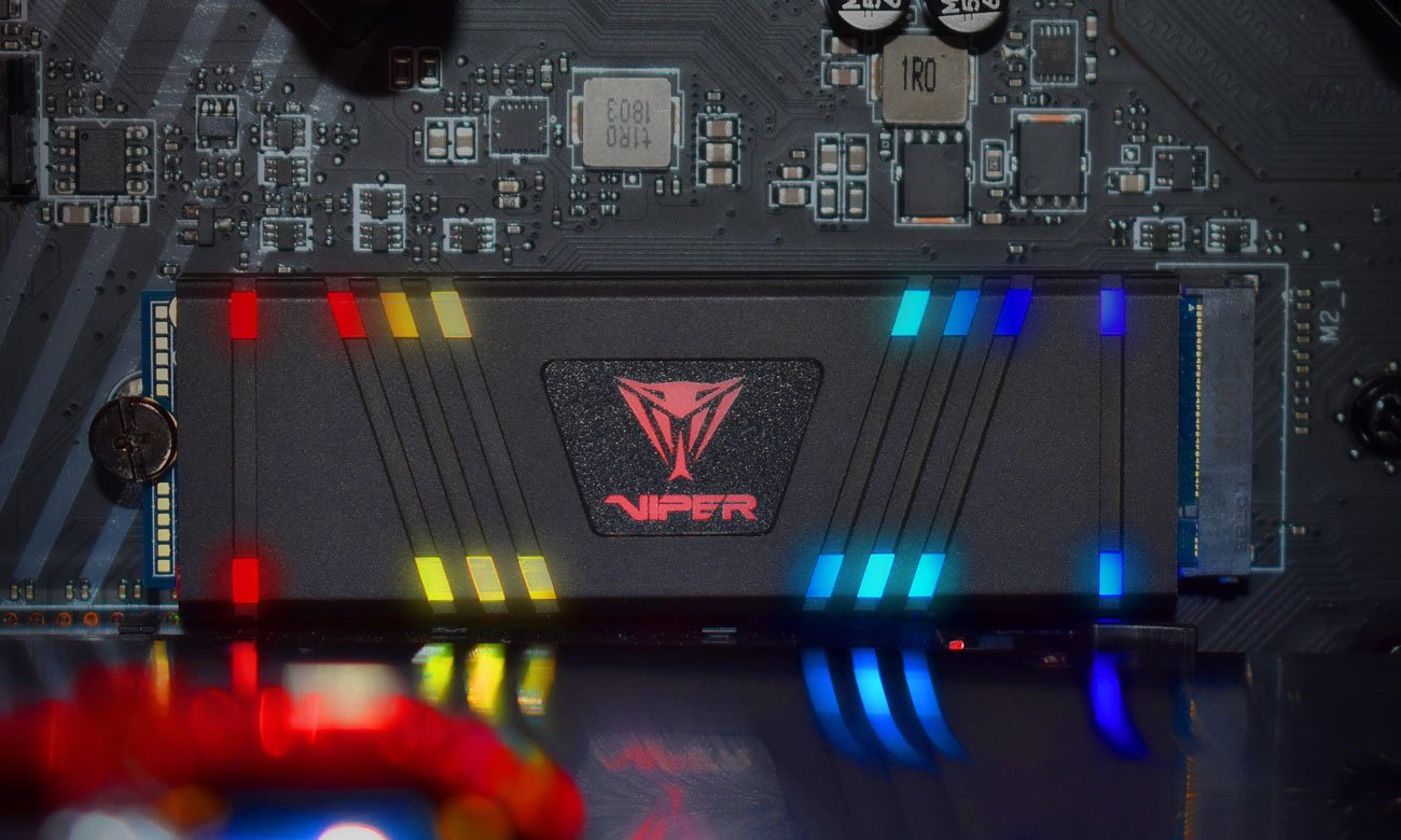 Patriot Viper VPR100 - Radiator, podświetlenie RGB
